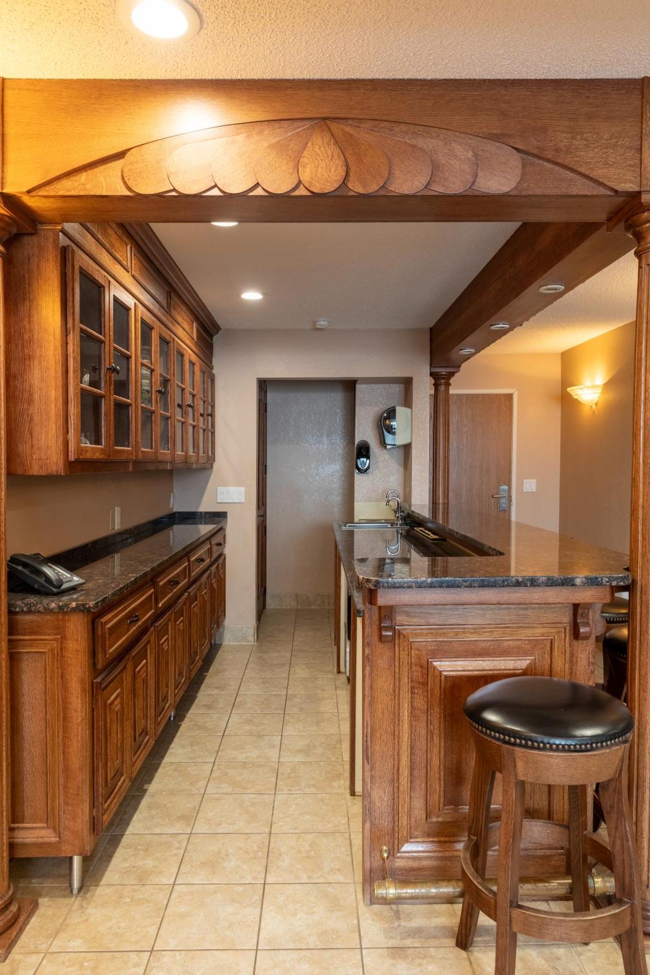 Norland Inn & Suites Roseau Экстерьер фото